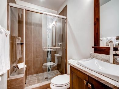 Four Bedroom Upscale Ski Home Perfect for Entertaining
